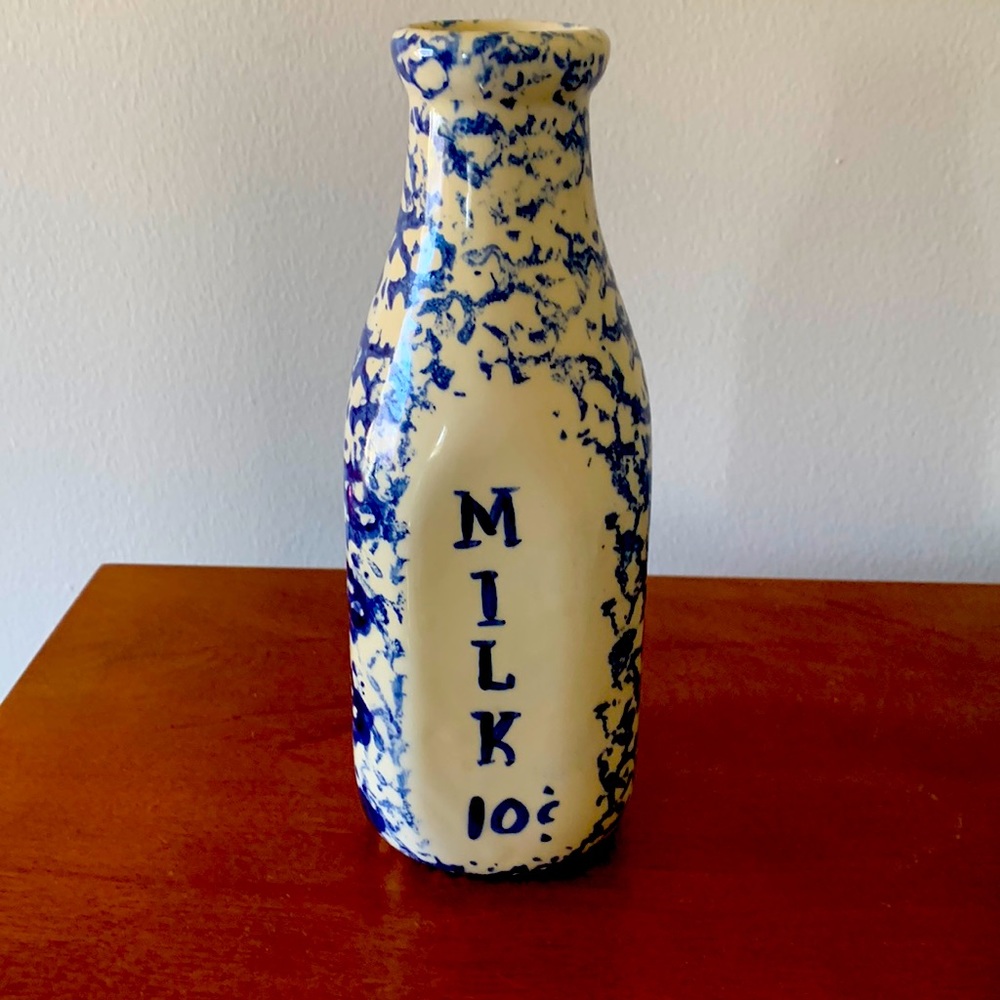 Vintage Alpine Pottery sponge ware milk jug